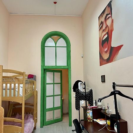 Dja Hostel Kiev Exterior foto
